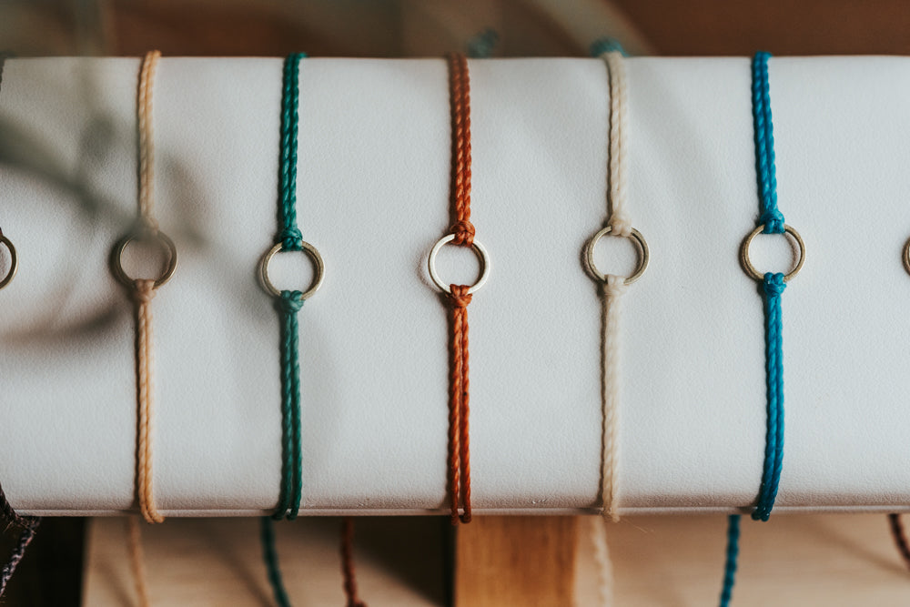 Minimalist Circle String Bracelets  |  Adjustable