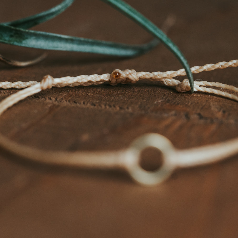 Minimalist Circle String Bracelets  |  Adjustable